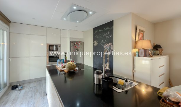 Resale - Villa -
Torrevieja - Torreta - Florida