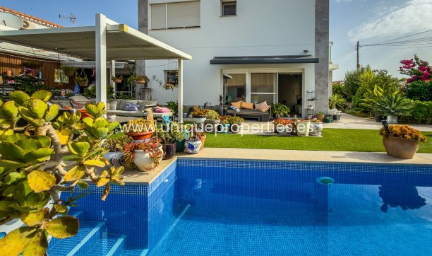 Resale - Villa -
Torrevieja - Torreta - Florida