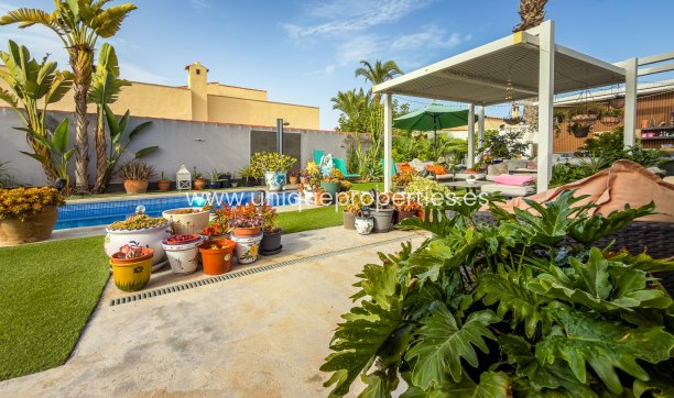 Resale - Villa -
Torrevieja - Torreta - Florida