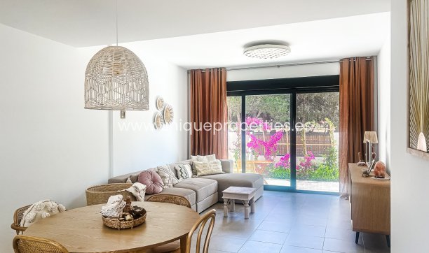 Resale - Apartment -
Santiago de la Ribera - zona san blas