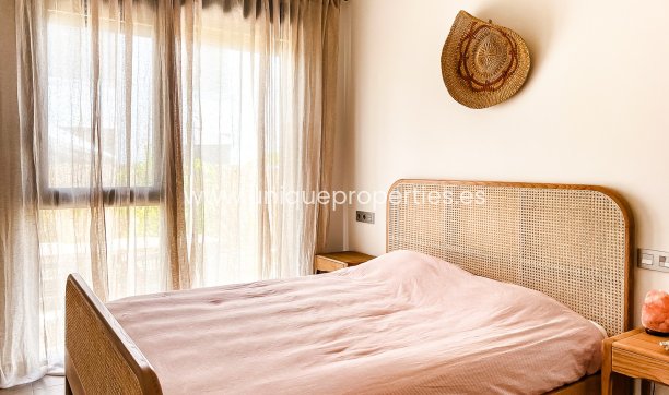 Resale - Apartment -
Santiago de la Ribera - zona san blas