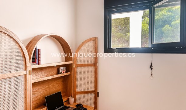 Resale - Apartment -
Santiago de la Ribera - zona san blas