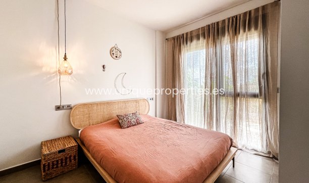 Resale - Apartment -
Santiago de la Ribera - zona san blas