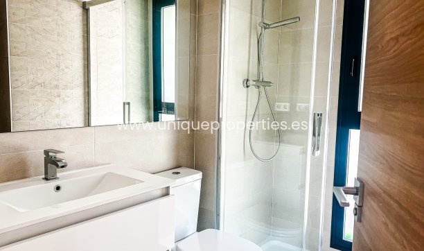 Resale - Apartment -
Santiago de la Ribera - zona san blas