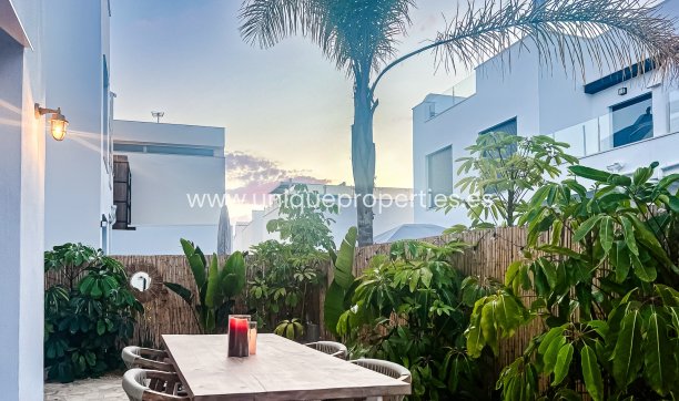 Resale - Apartment -
Santiago de la Ribera - zona san blas