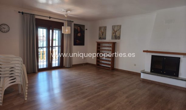 Resale - Villa -
Mojacár