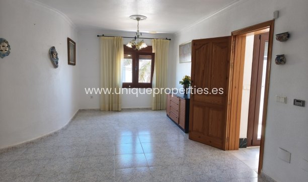 Resale - Villa -
Mojacár
