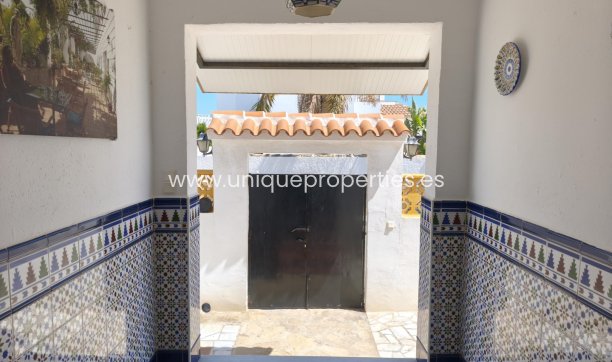 Resale - Villa -
Mojacár