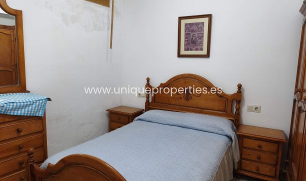 Resale - Village House -
Castril