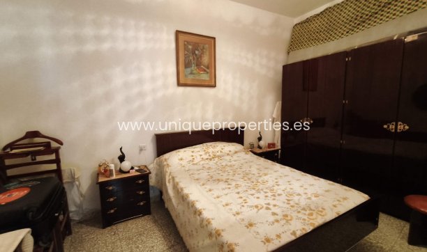 Resale - Village House -
Castril