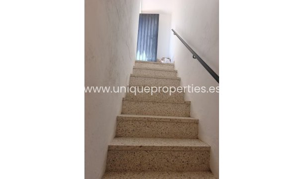 Resale - Village House -
Castril