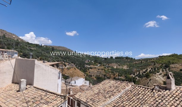 Resale - Village House -
Castril