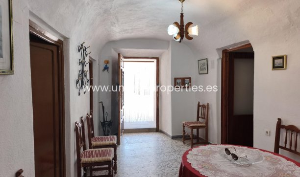 Revente - Cave House -
Margen de Abajo
