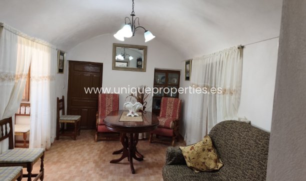 Revente - Cave House -
Margen de Abajo