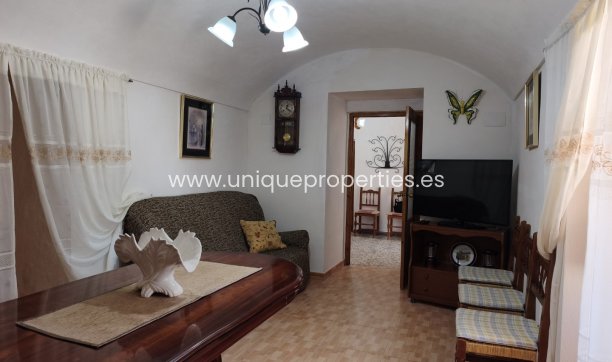 Revente - Cave House -
Margen de Abajo