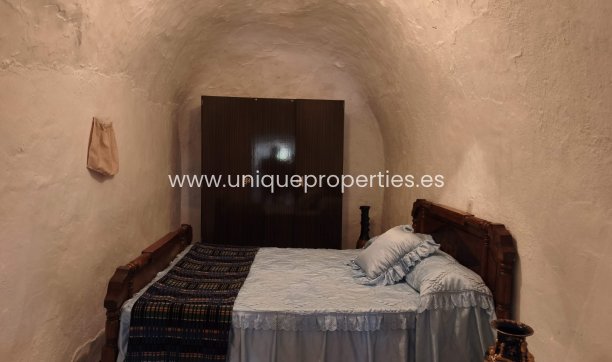 Revente - Cave House -
Margen de Abajo
