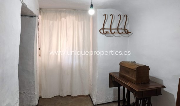 Revente - Cave House -
Margen de Abajo