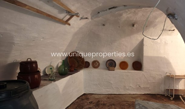 Revente - Cave House -
Margen de Abajo