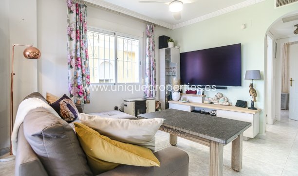 Resale - House -
San Fulgencio - urb.la marina