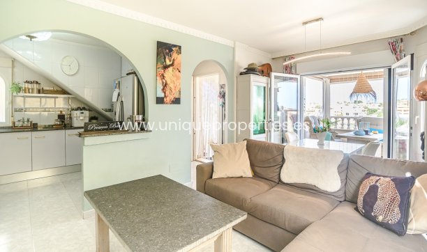 Resale - House -
San Fulgencio - urb.la marina