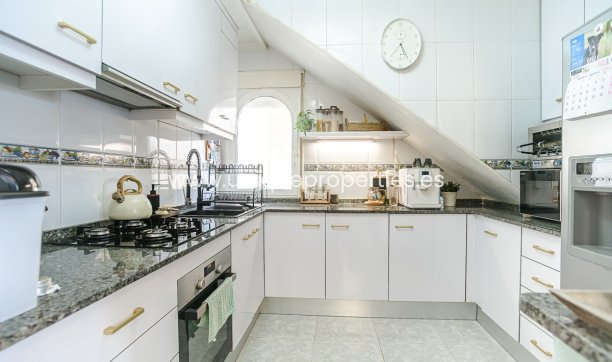 Resale - House -
San Fulgencio - urb.la marina