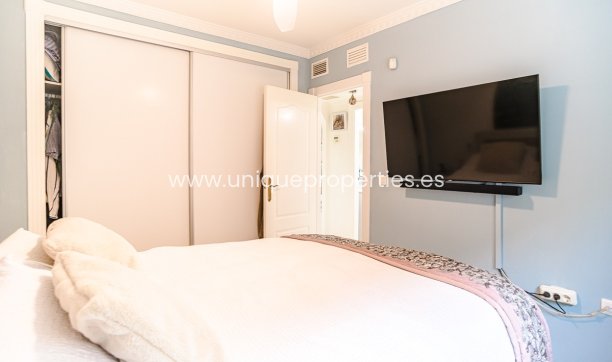Resale - House -
San Fulgencio - urb.la marina
