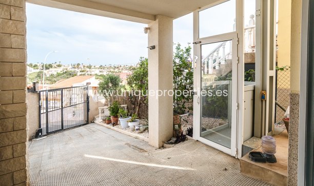 Resale - House -
San Fulgencio - urb.la marina