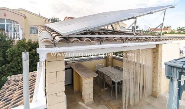Resale - House -
San Fulgencio - urb.la marina