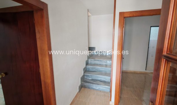 Herverkoop - Village House -
Partaloa