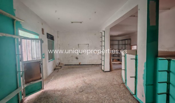 Resale - Commercial -
Partaloa