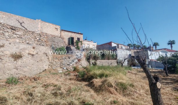 Resale - Commercial -
Partaloa