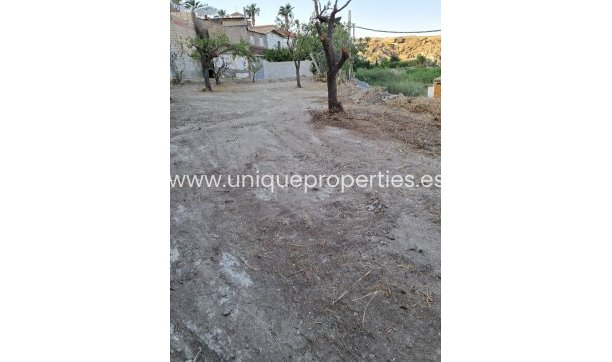 Resale - Commercial -
Partaloa