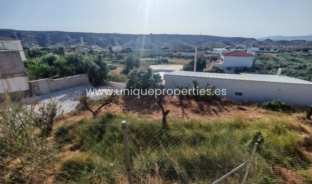 Resale - Commercial -
Partaloa