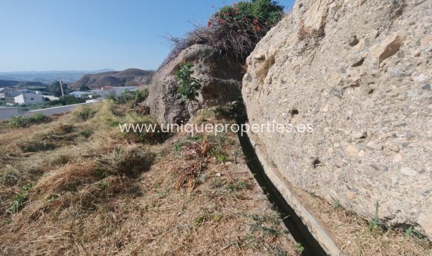 Resale - Commercial -
Partaloa
