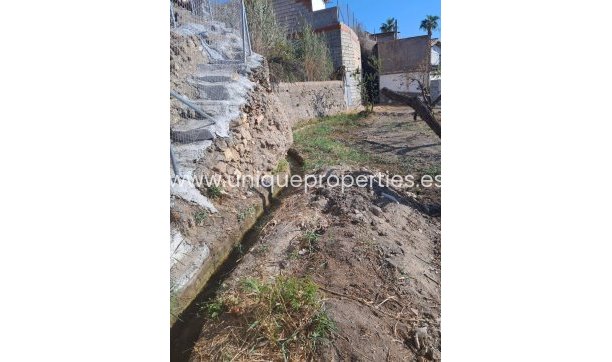 Resale - Commercial -
Partaloa