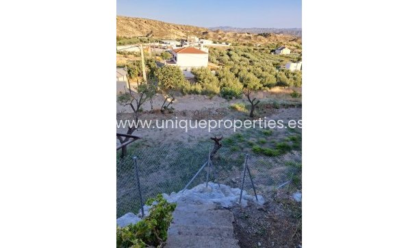 Resale - Commercial -
Partaloa