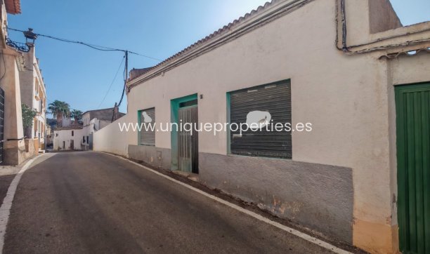 Resale - Commercial -
Partaloa