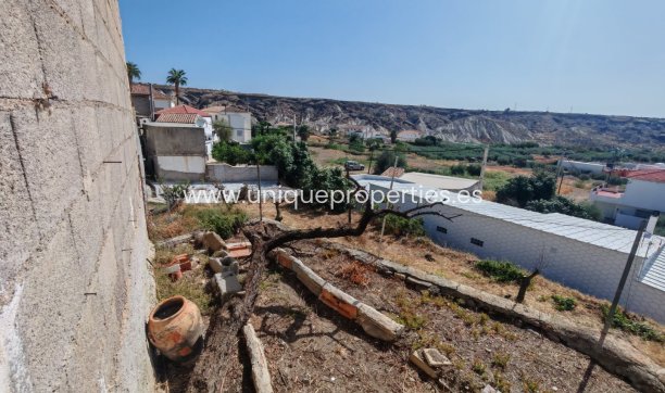 Reventa - Village House -
Partaloa