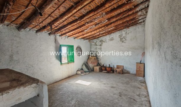 Reventa - Village House -
Partaloa