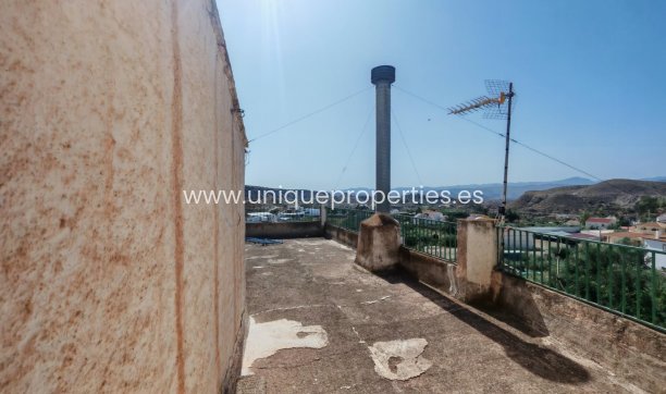 Reventa - Village House -
Partaloa