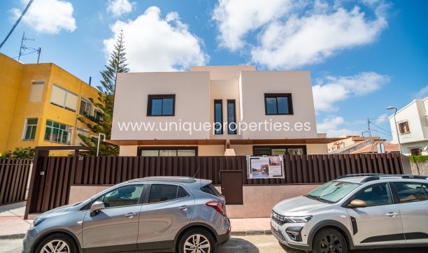 Resale - Villa -
San Javier - Santiago de la Ribera