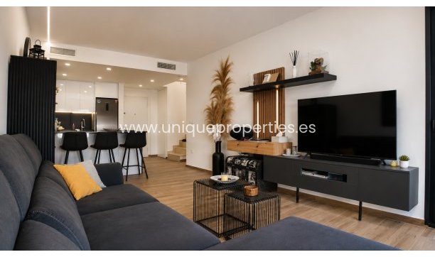 Resale - Penthouse -
Orihuela Costa - Villamartin