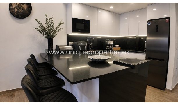 Resale - Penthouse -
Orihuela Costa - Villamartin