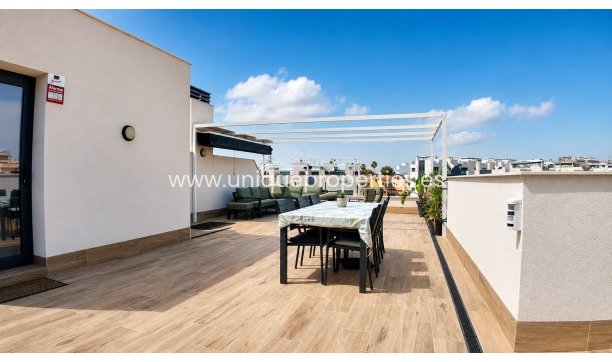Resale - Penthouse -
Orihuela Costa - Villamartin