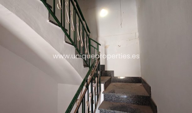 Resale - Village House -
Caniles