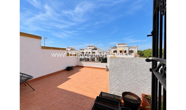 Resale - House -
VISTABELLA GOLF - Entre Naranjos
