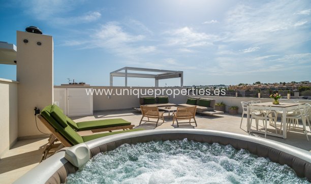 Resale - Penthouse -
Orihuela Costa - Los Altos
