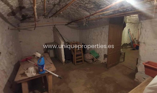Revente - Cave House -
Caniles