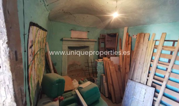 Revente - Cave House -
Caniles