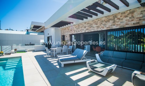 Revente - Villa -
ROJALES